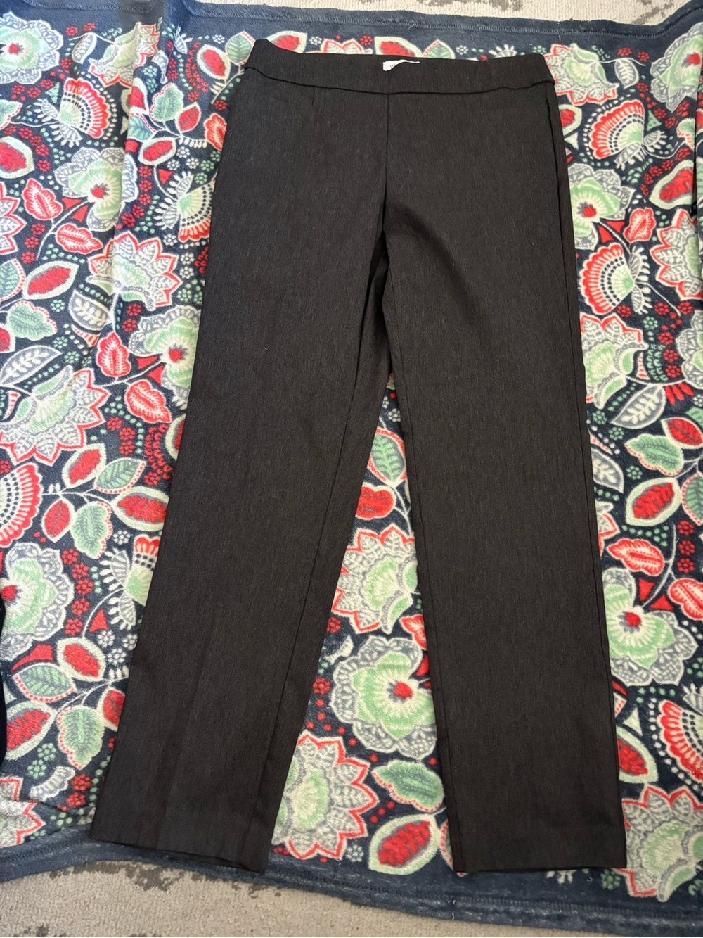 Liz Claiborne Lisa Straight Pull-On Pant Women's Black Pants Size 10